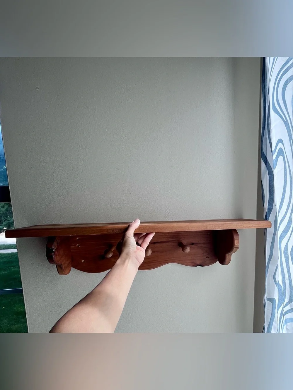 Heart Cedar Wall Coat Rack with Three Pegs - Natural Wood